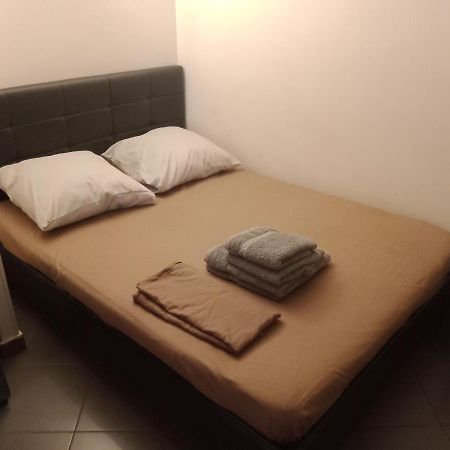 Studio Centre Avec Terrasse Apartment Menton Ngoại thất bức ảnh